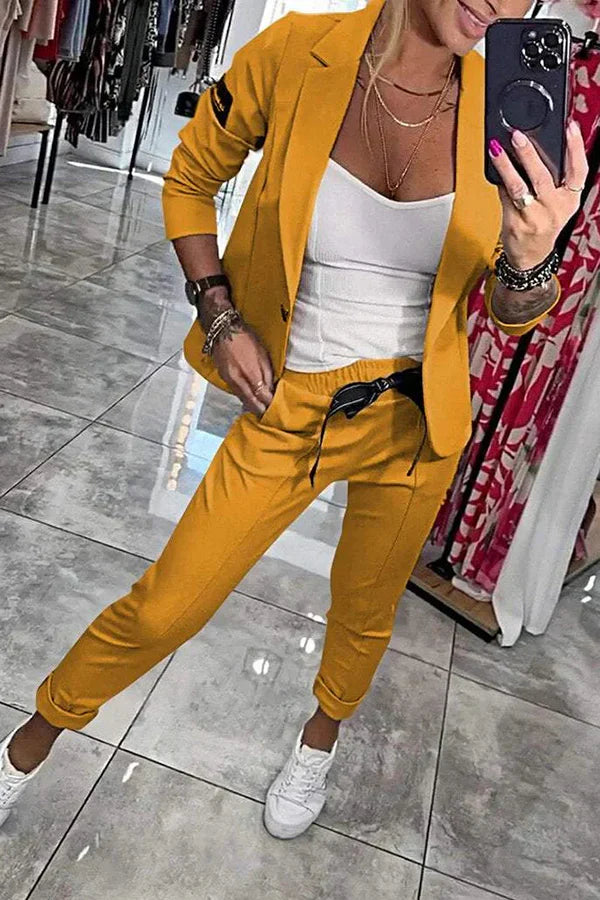 Arielle | Avslappnat set med öppen blazer och avsmalnande joggers