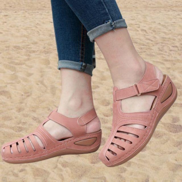 Eléa | Lätta sandaler med kardborreknäppning och ventilerande paneler