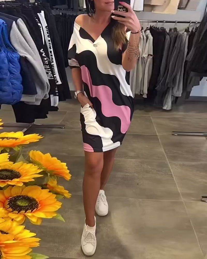 Karina | Klänning med vågtryck och sweetheart-ringning