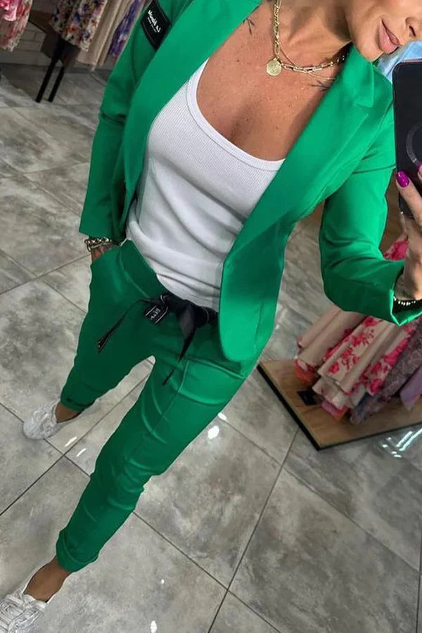 Arielle | Avslappnat set med öppen blazer och avsmalnande joggers