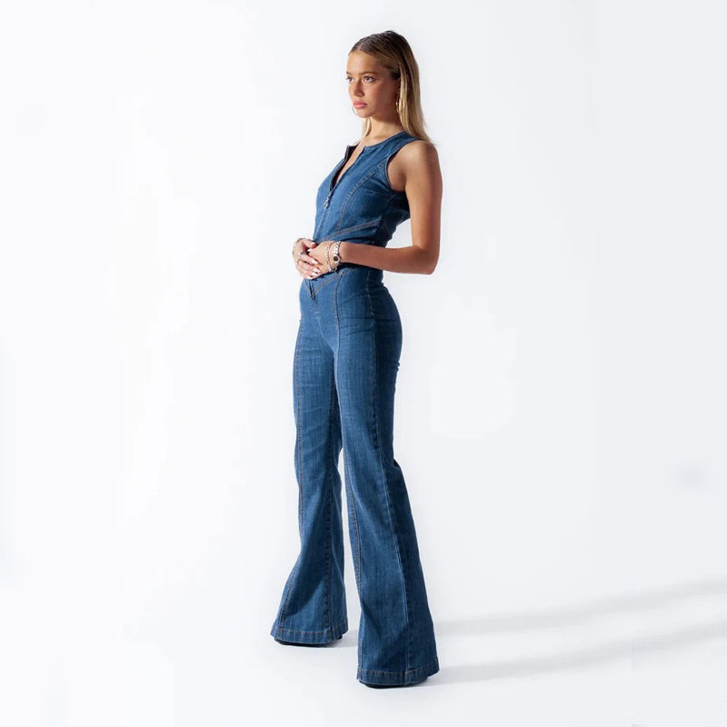 Kirsten | Trendig jumpsuit i denim med hjärtformad utskärning