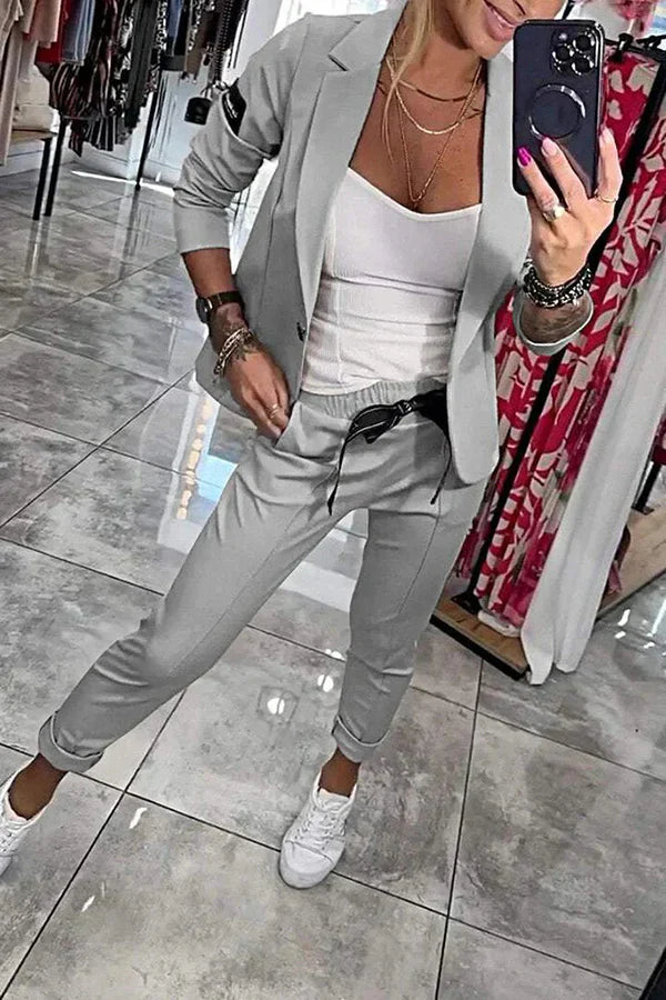 Arielle | Avslappnat set med öppen blazer och avsmalnande joggers