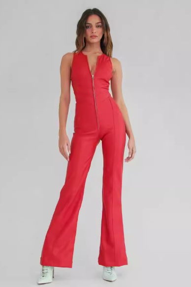Kirsten | Trendig jumpsuit i denim med hjärtformad utskärning