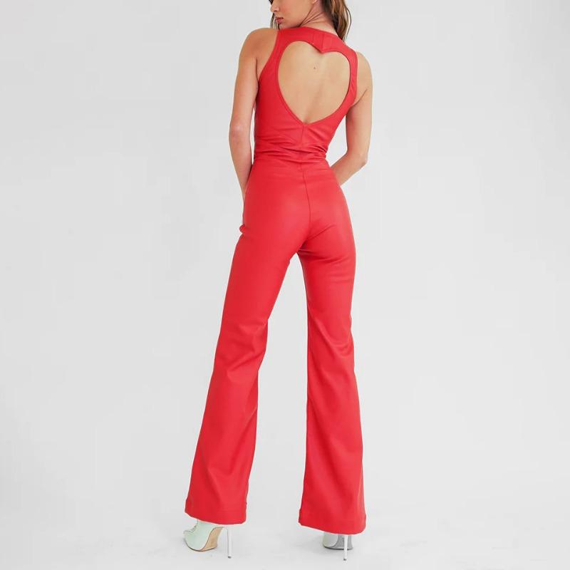 Kirsten | Trendig jumpsuit i denim med hjärtformad utskärning