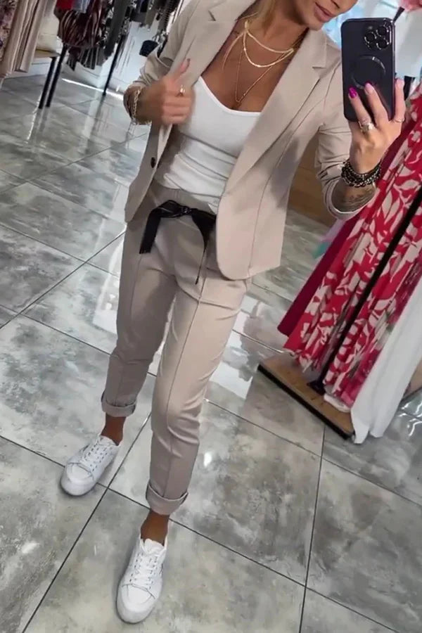 Arielle | Avslappnat set med öppen blazer och avsmalnande joggers