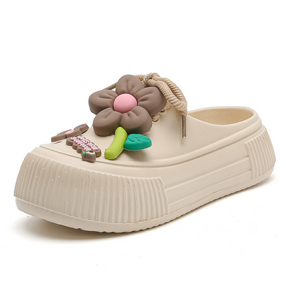 Tindra | Trendy chunky clogs med lekfulla 3D-detaljer