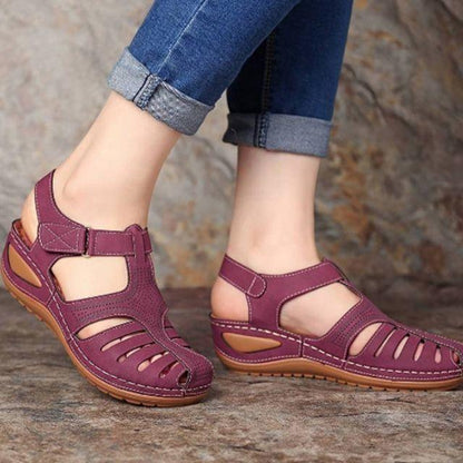 Eléa | Lätta sandaler med kardborreknäppning och ventilerande paneler