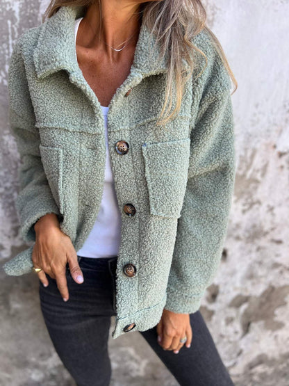 Clara | Croppad jacka med varma slag för kvinnor