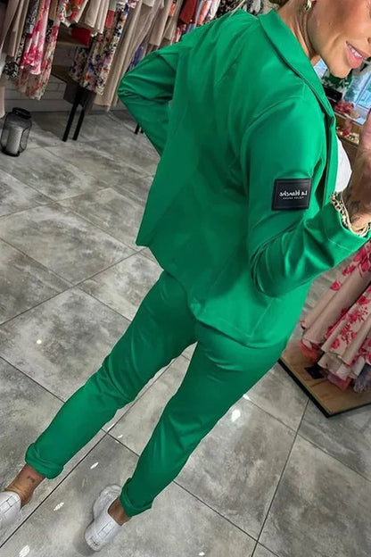 Arielle | Avslappnat set med öppen blazer och avsmalnande joggers
