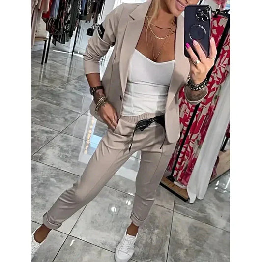 Arielle | Avslappnat set med öppen blazer och avsmalnande joggers