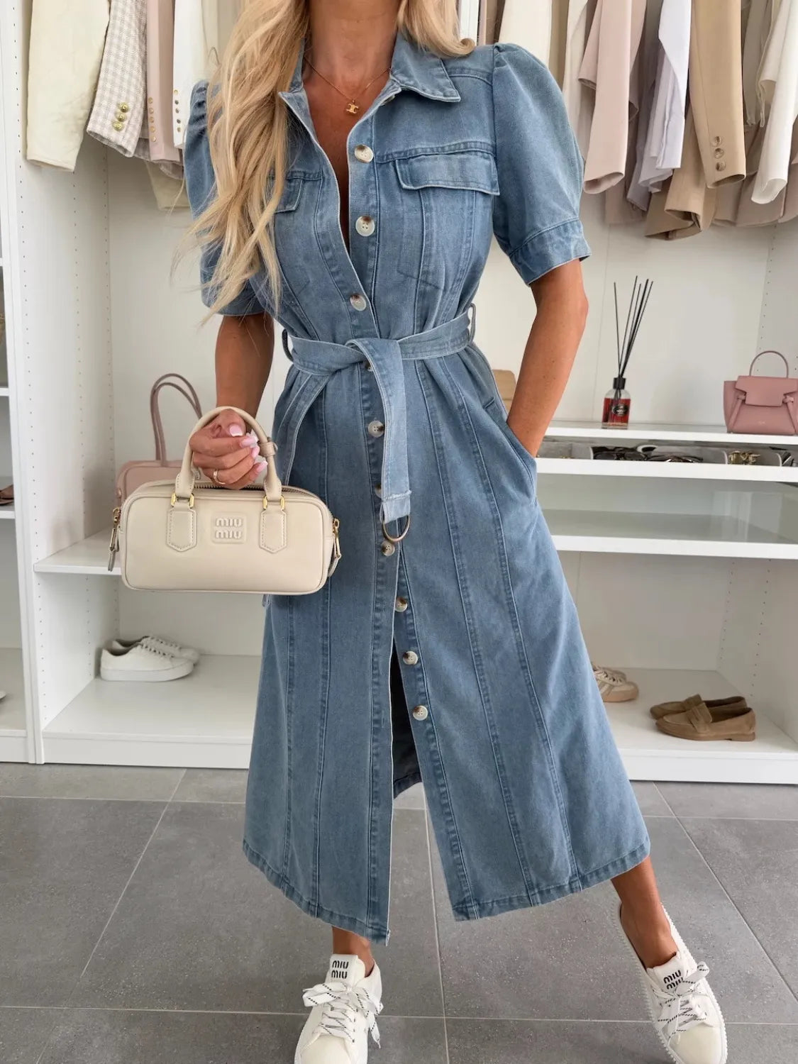 Rovina | Mångsidig denimskjortklänning med knäppning och justerbart midjeband