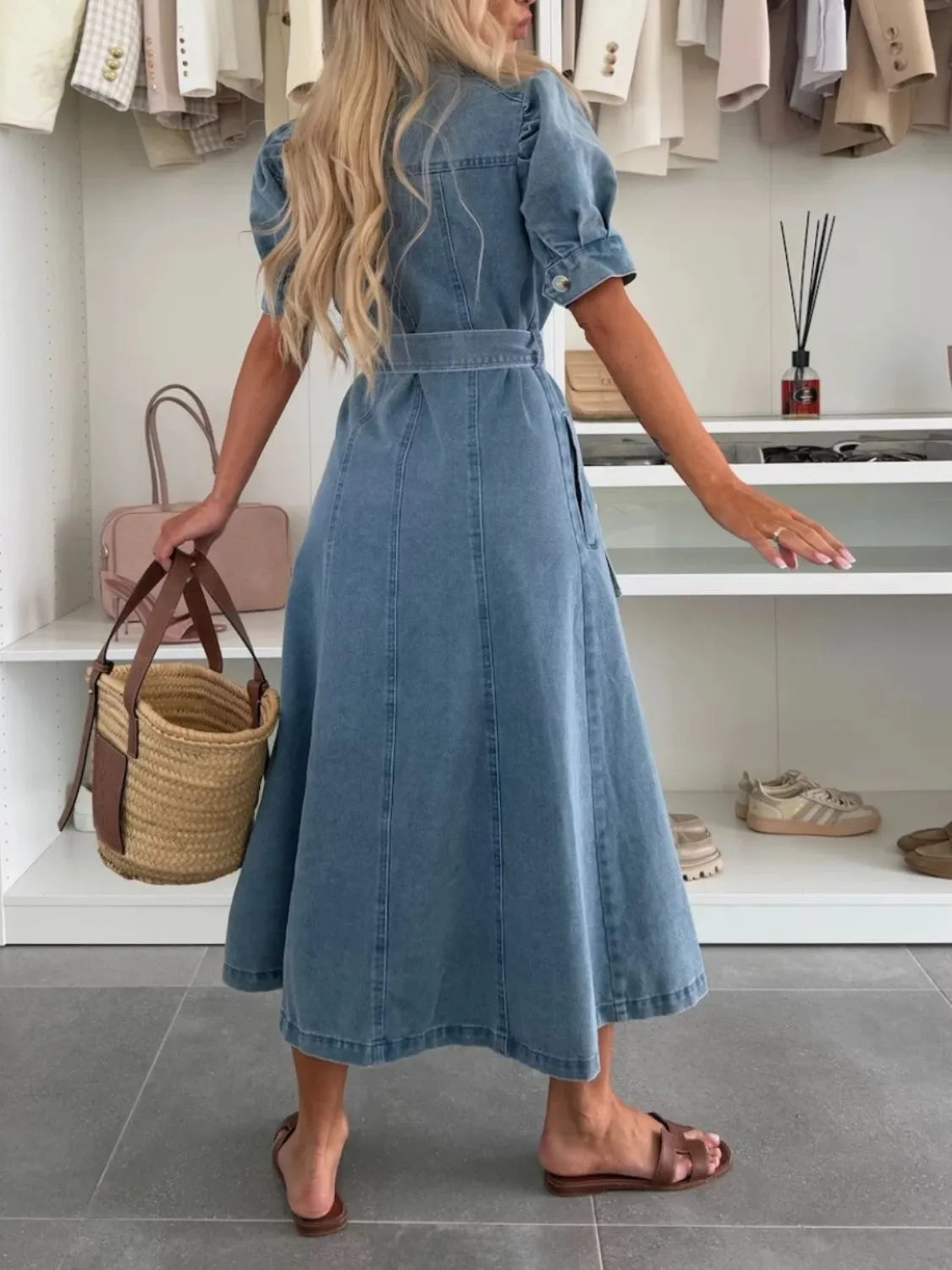Rovina | Mångsidig denimskjortklänning med knäppning och justerbart midjeband