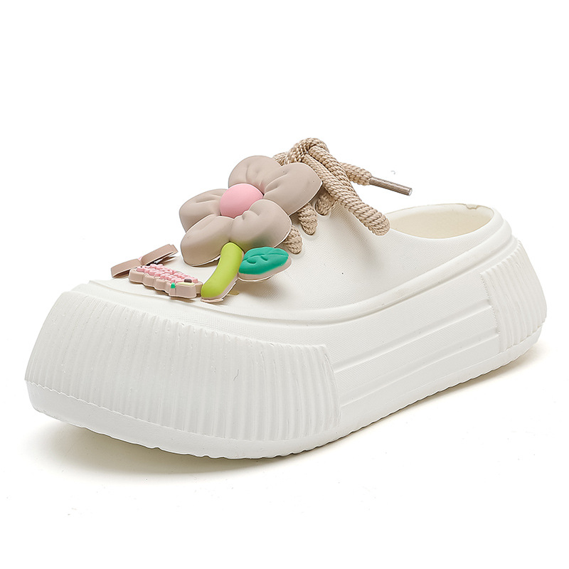 Tindra | Trendy chunky clogs med lekfulla 3D-detaljer