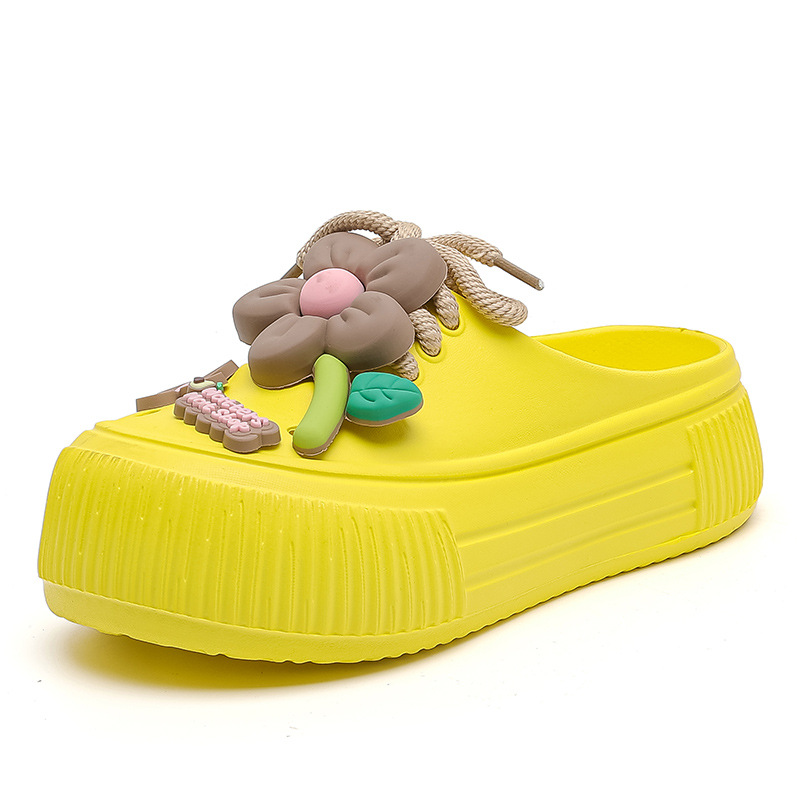 Tindra | Trendy chunky clogs med lekfulla 3D-detaljer