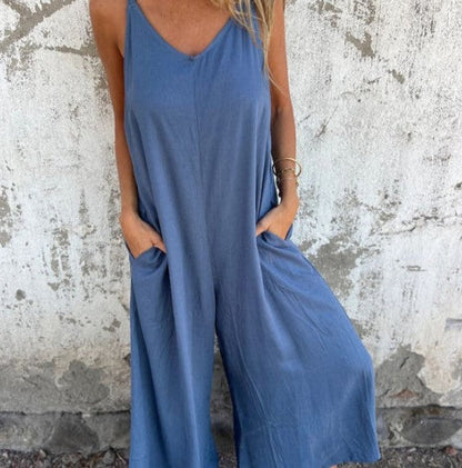 Silje | Lätt jumpsuit med utsvängd fåll och bakre kontursömmar