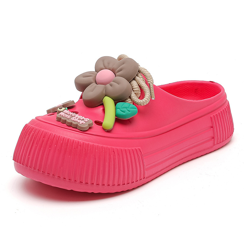 Tindra | Trendy chunky clogs med lekfulla 3D-detaljer